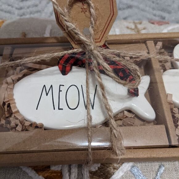 Rae DUNN By magenta kitty love ornaments set of 3 pcs NEW - Picture 3 of 6